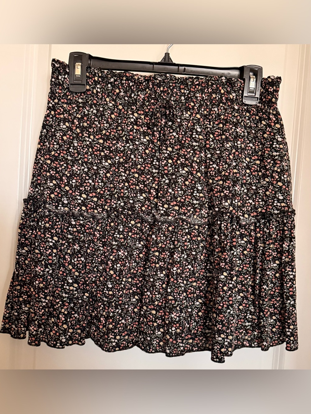 Women's Floral Print Mini Skirt Medium